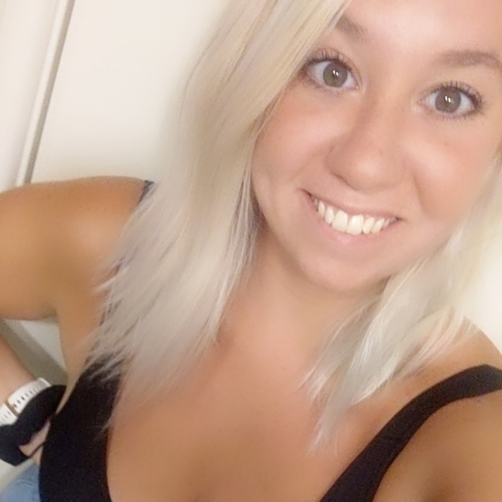 Meet your Posher, Lydia